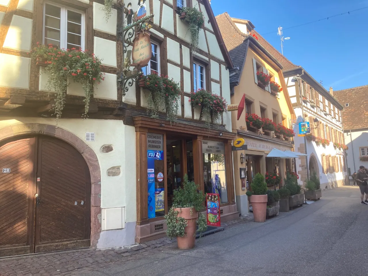 Le Petit Marché